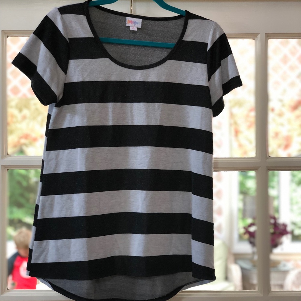 Lularoe classic t size s